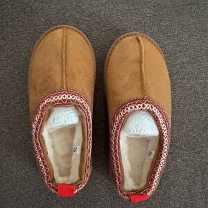 Cozy Tan Slippers with Red Accents